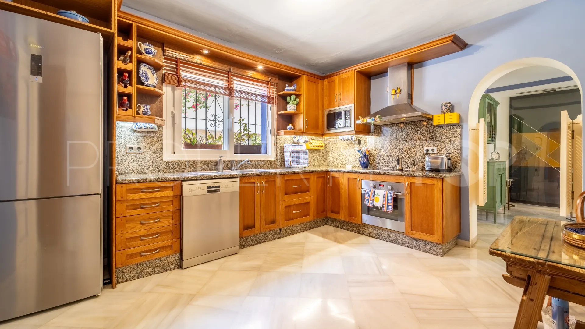 Semi detached villa with 4 bedrooms for sale in Marbella Hill Club