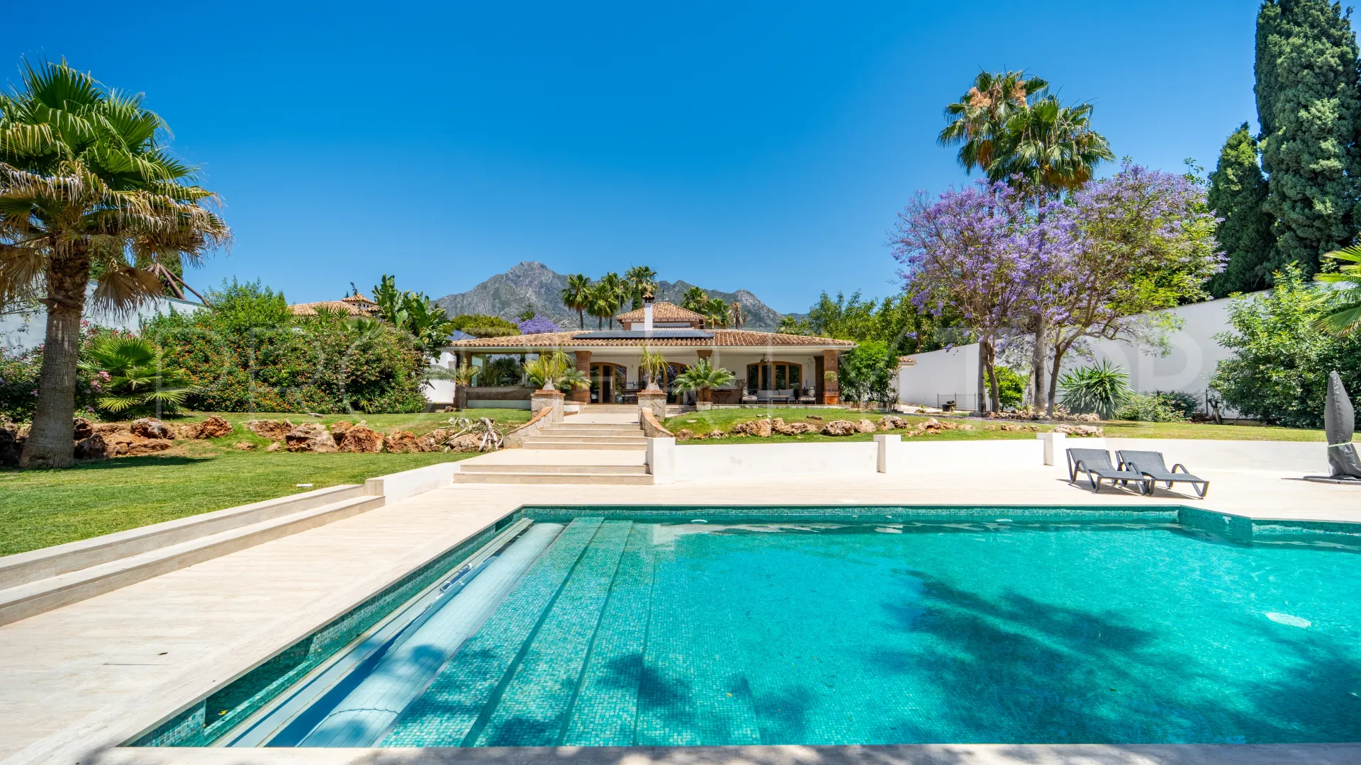 4 bedrooms villa in Rocio de Nagüeles for sale