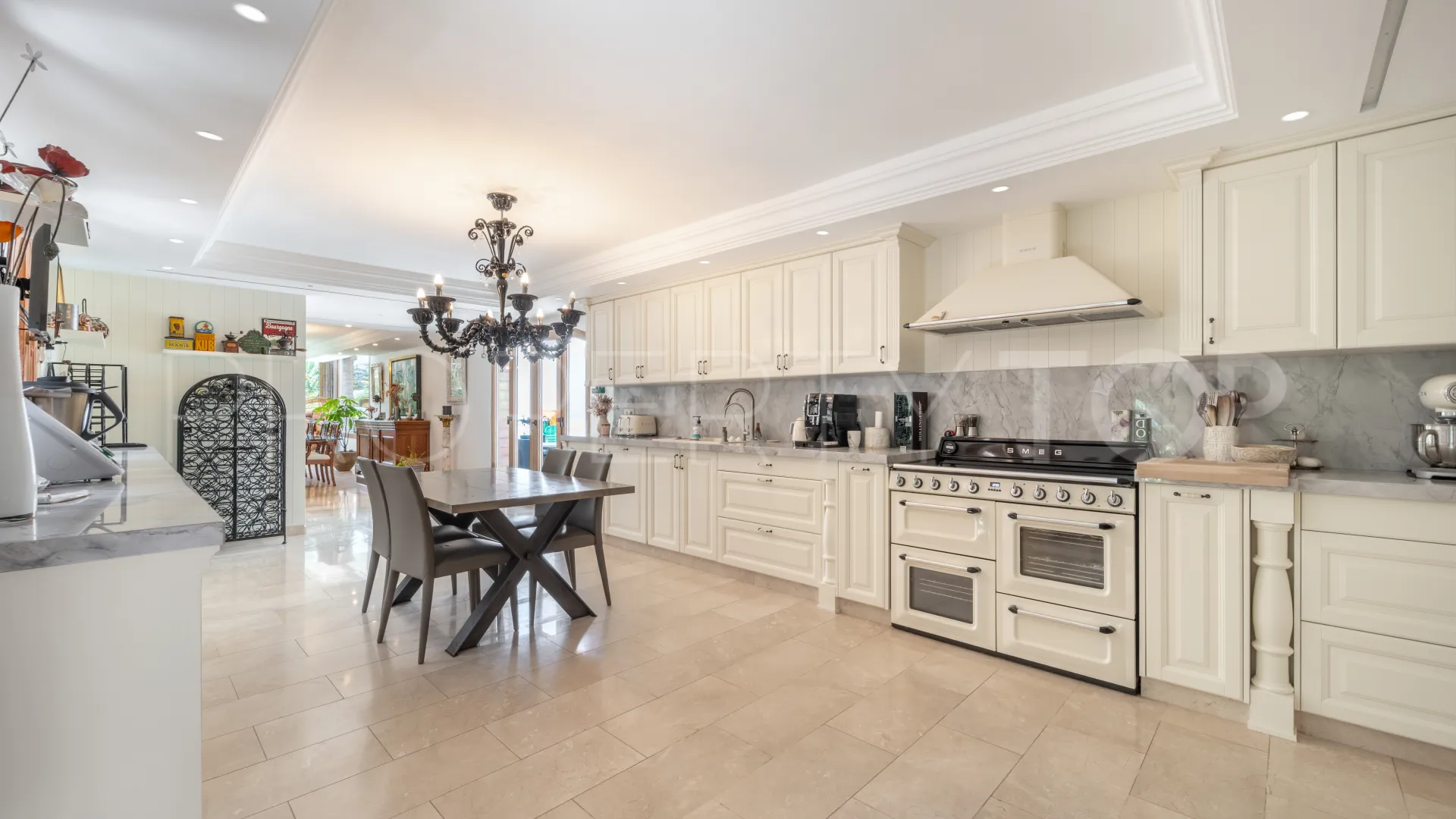 4 bedrooms villa in Rocio de Nagüeles for sale