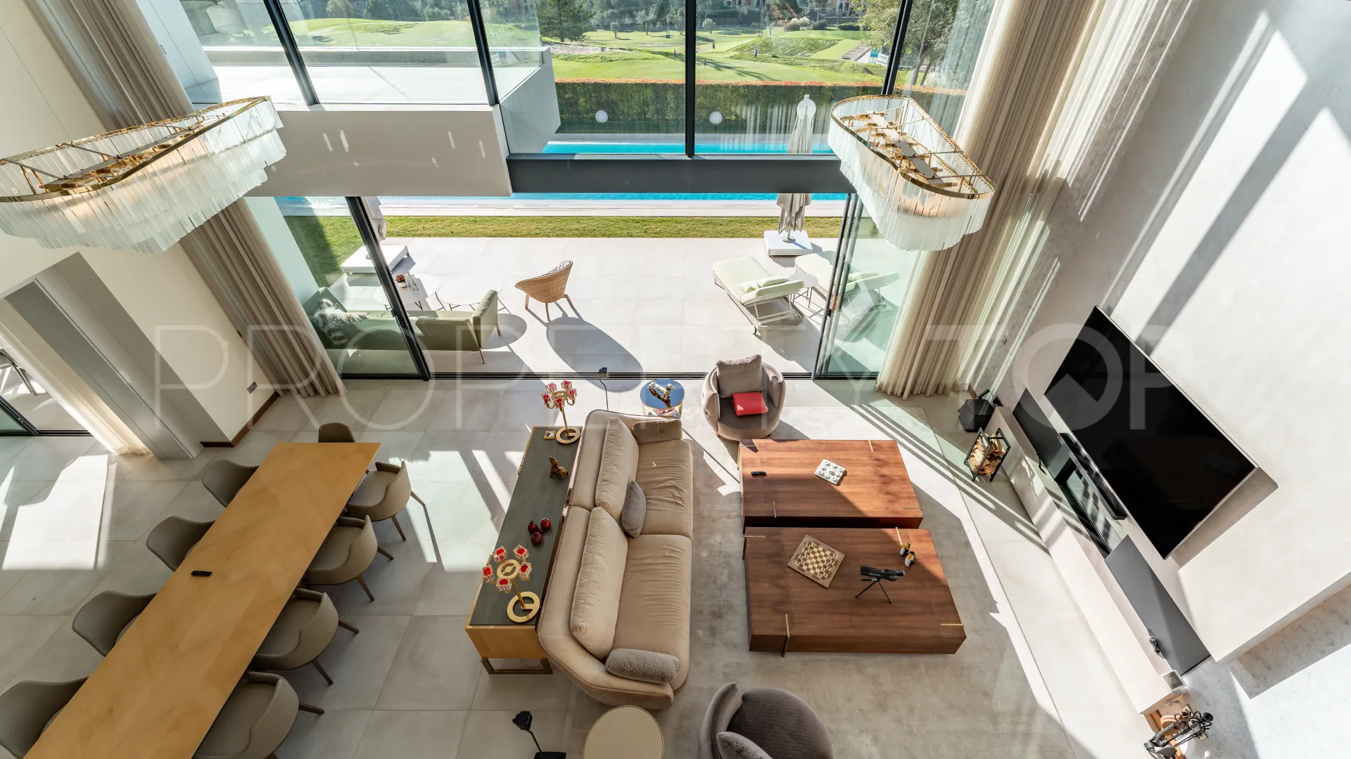Villa in Los Arqueros for sale