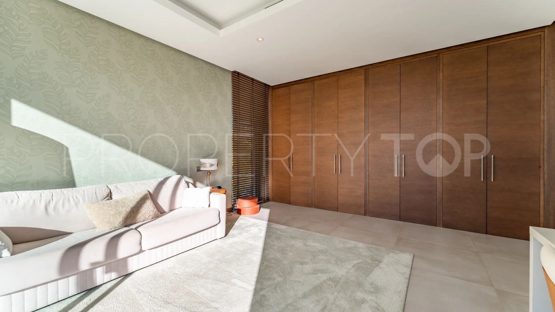 Villa in Los Arqueros for sale