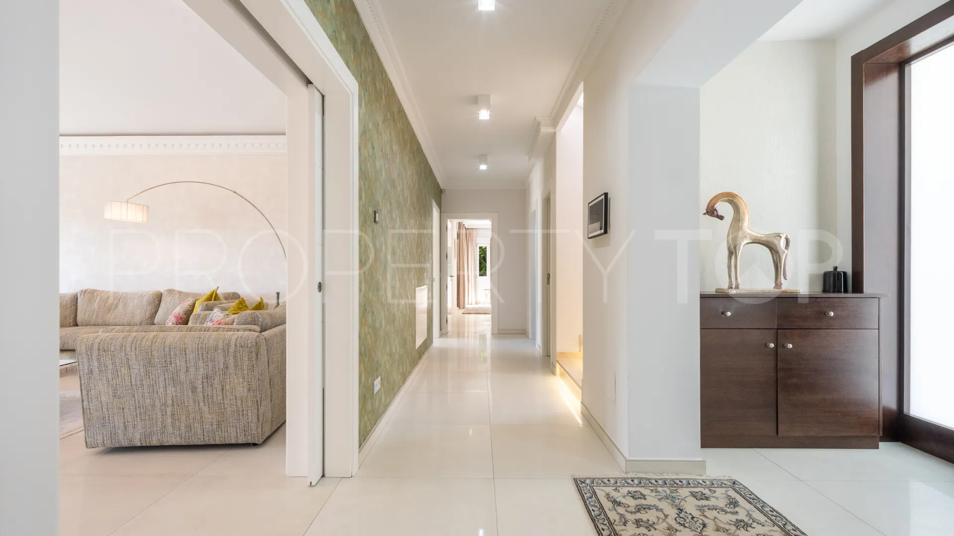 Villa en venta en La Alqueria de 5 dormitorios