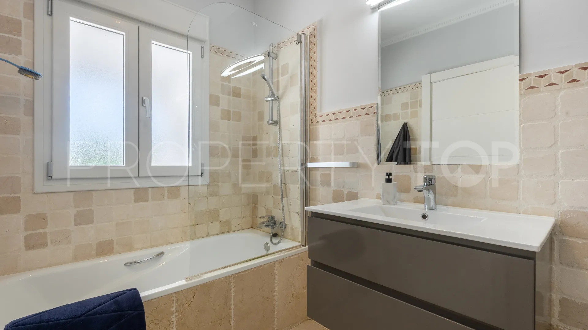 Villa en venta en La Alqueria de 5 dormitorios