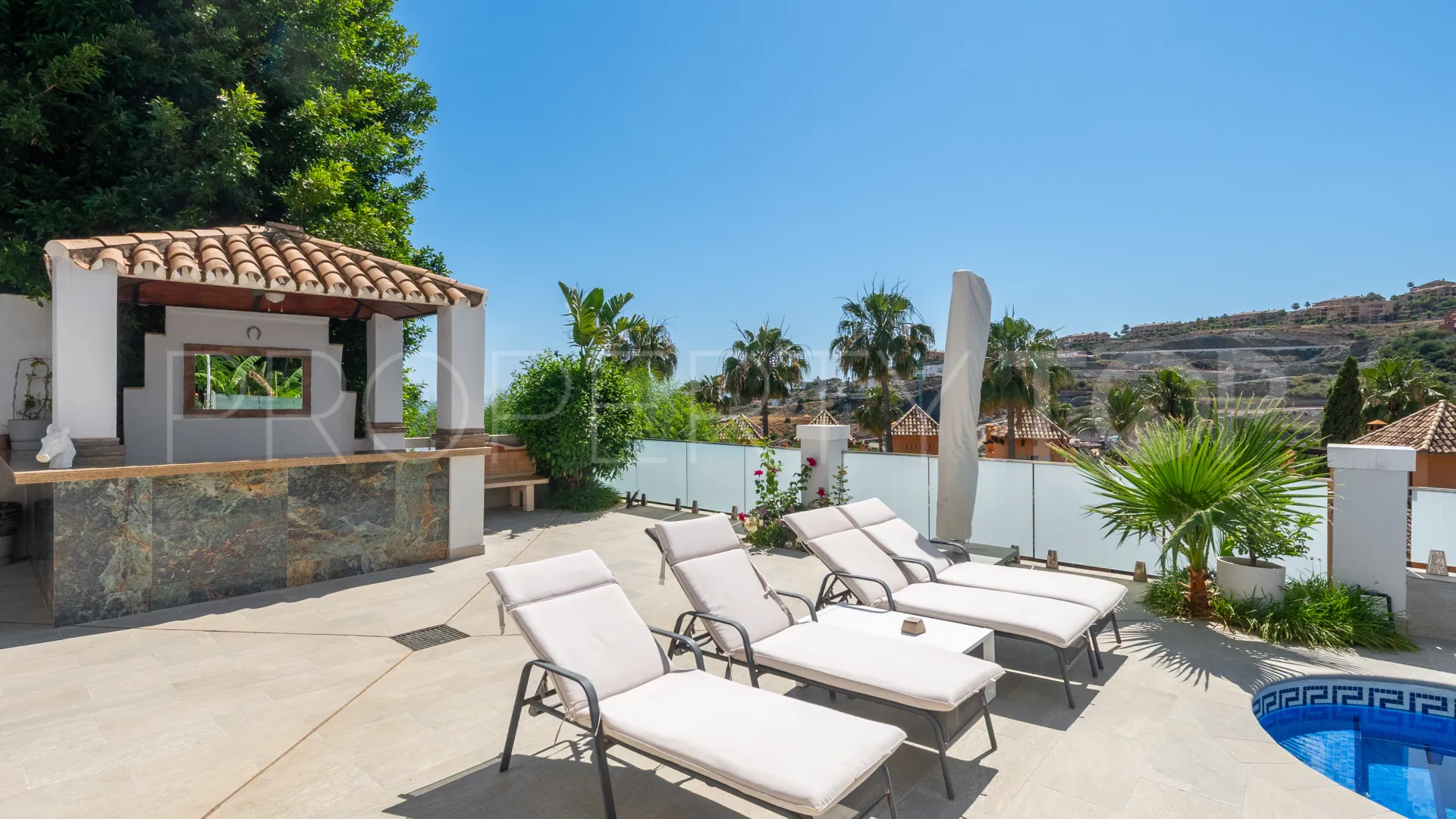 Villa en venta en La Alqueria de 5 dormitorios