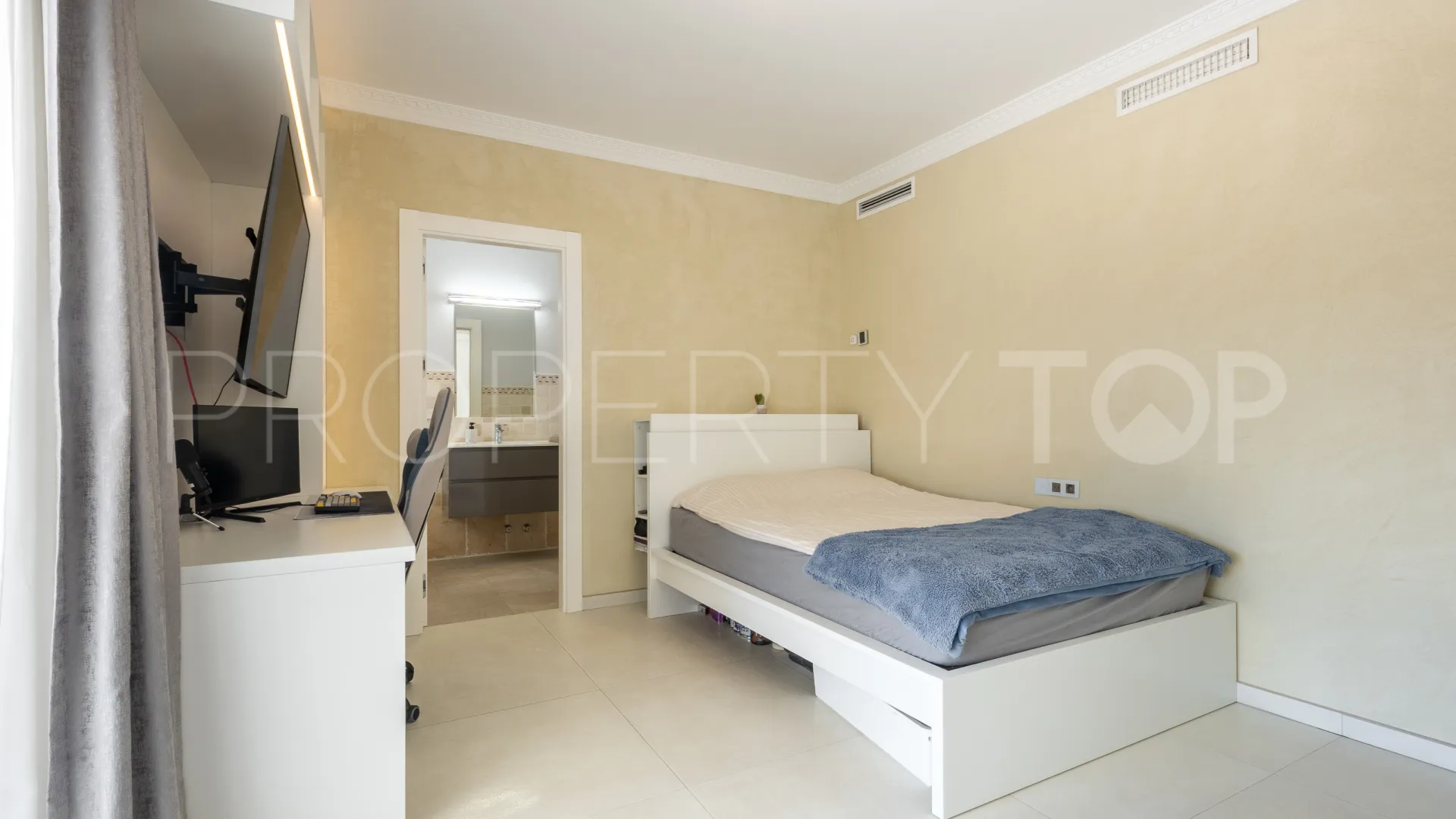 Villa en venta en La Alqueria de 5 dormitorios