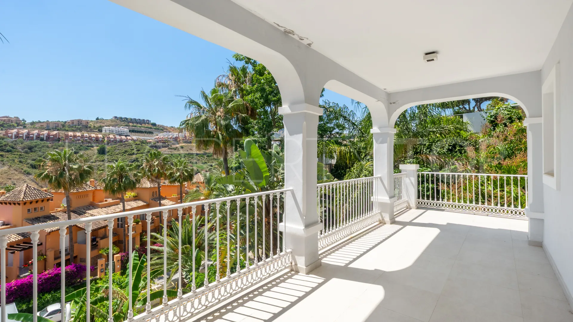 Villa en venta en La Alqueria de 5 dormitorios