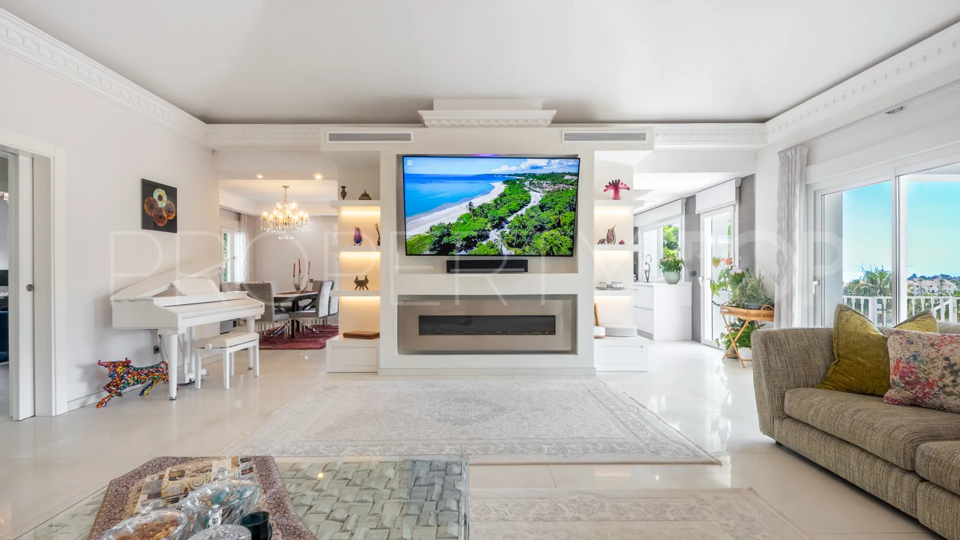 Villa en venta en La Alqueria de 5 dormitorios