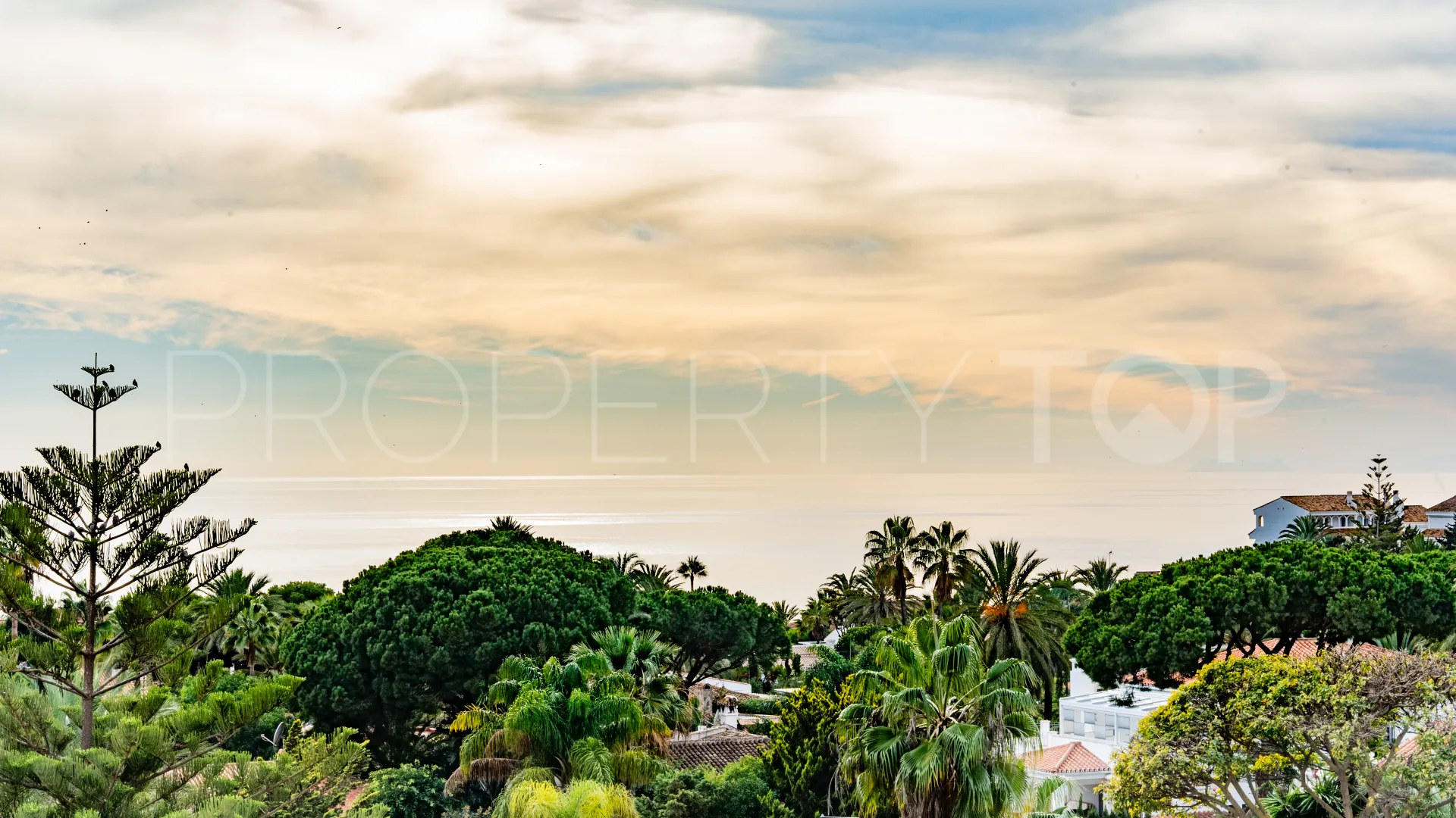 Villa de 6 dormitorios a la venta en Marbesa