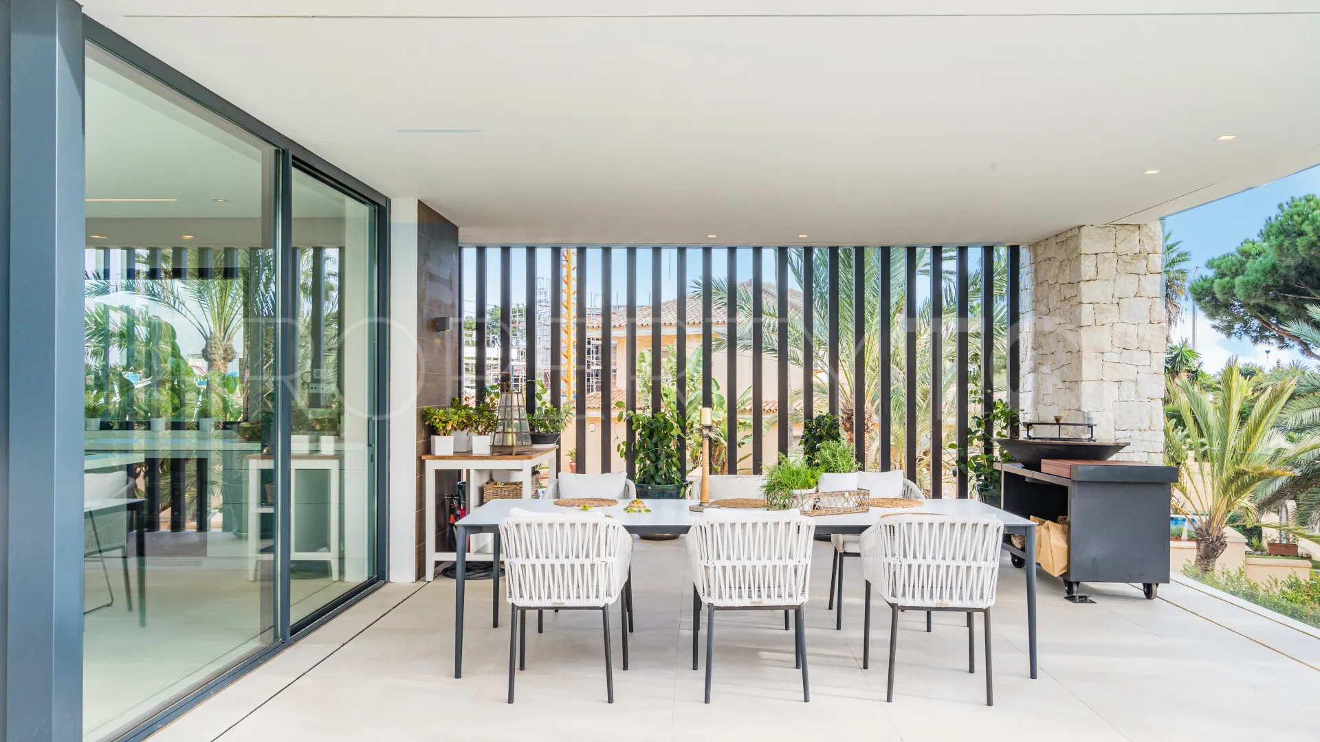 Villa de 6 dormitorios a la venta en Marbesa