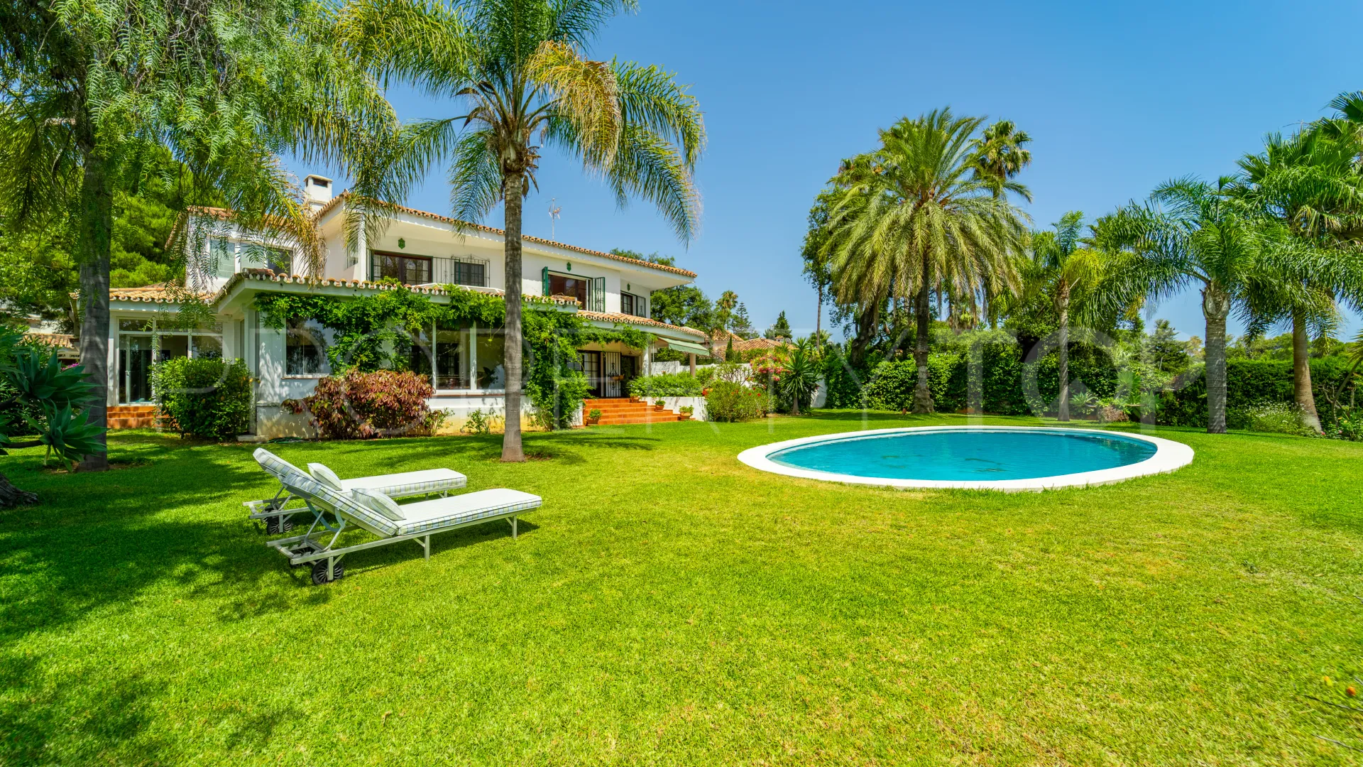 Marbella Golden Mile 4 bedrooms villa for sale