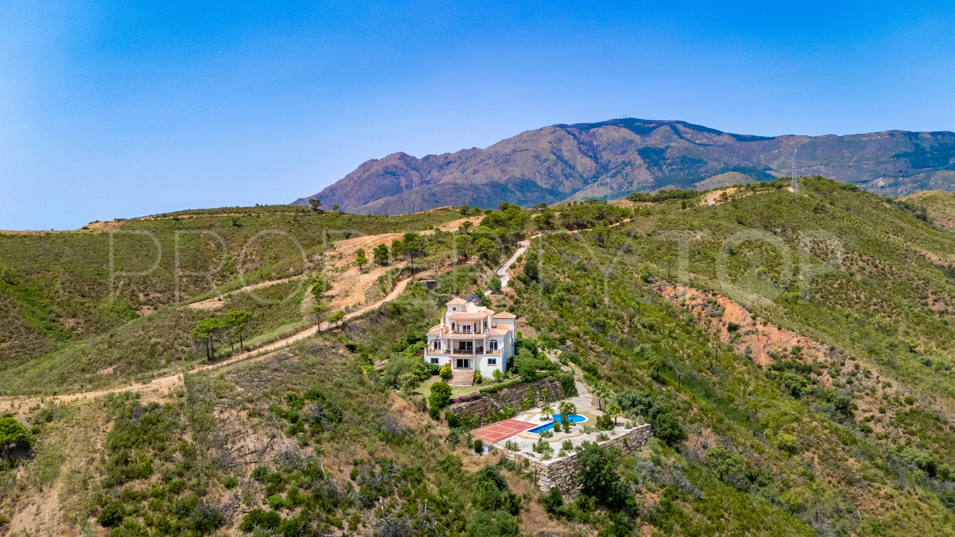 For sale Altos de Estepona villa