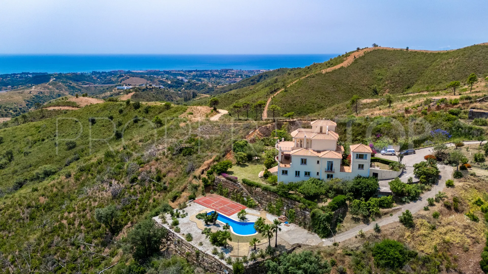 For sale Altos de Estepona villa