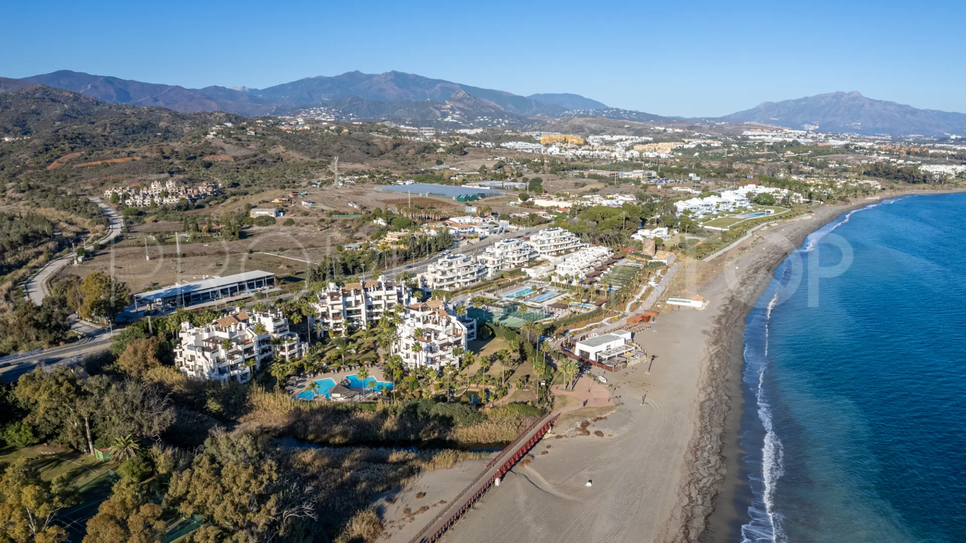 For sale ground floor apartment with 3 bedrooms in Bahía del Velerín