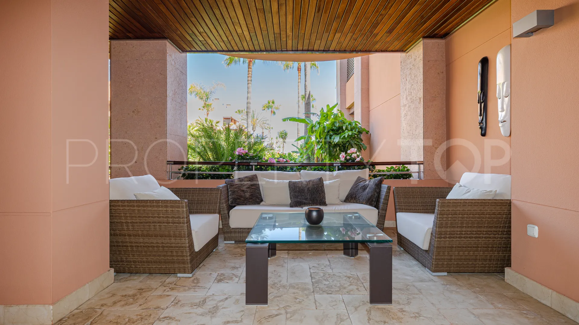 Ground floor apartment with 2 bedrooms for sale in Malibu