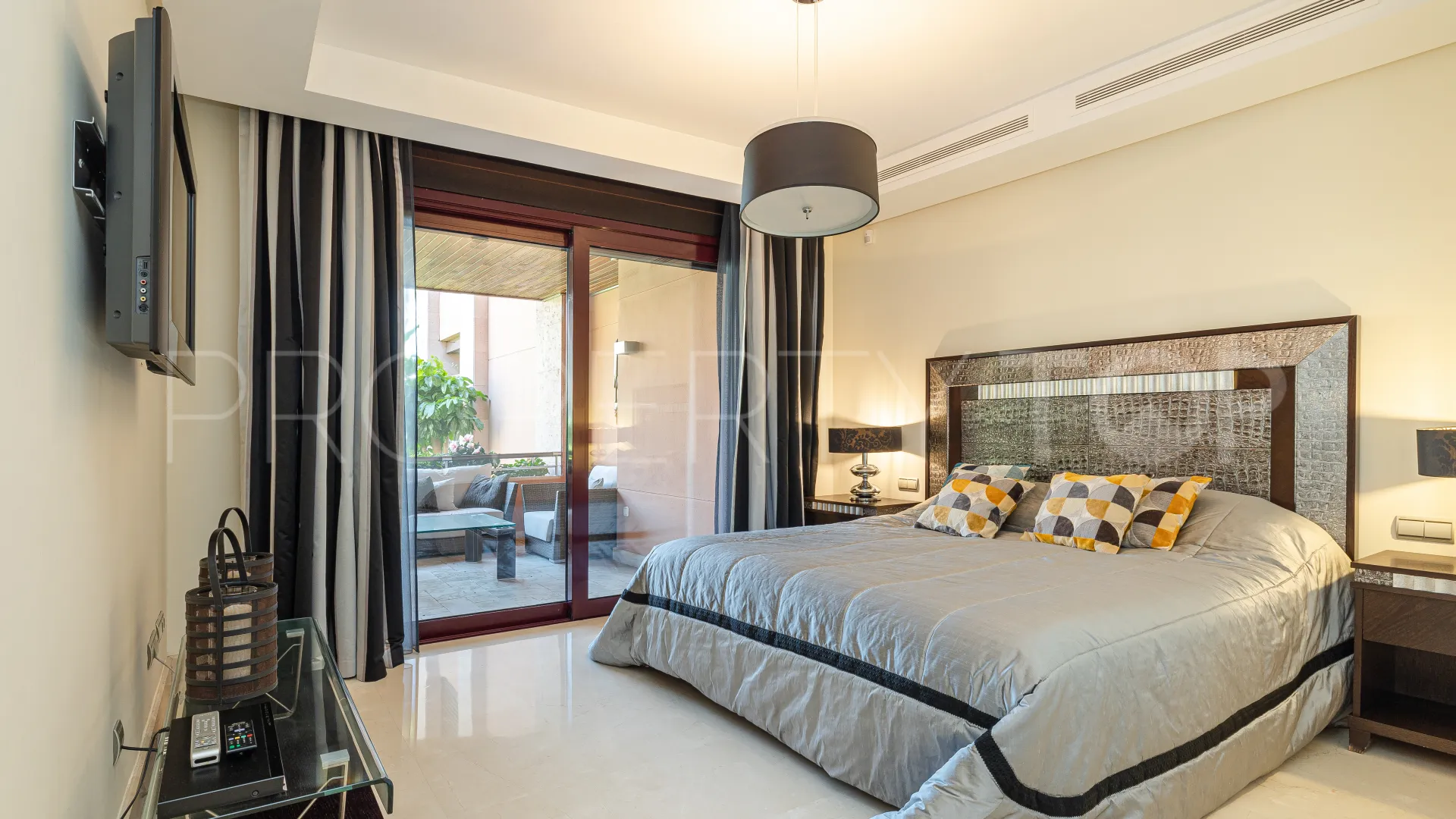 Ground floor apartment with 2 bedrooms for sale in Malibu