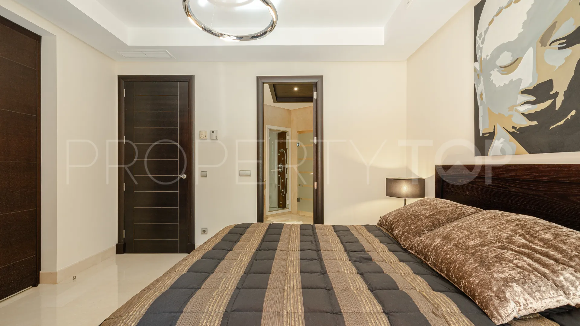 Ground floor apartment with 2 bedrooms for sale in Malibu