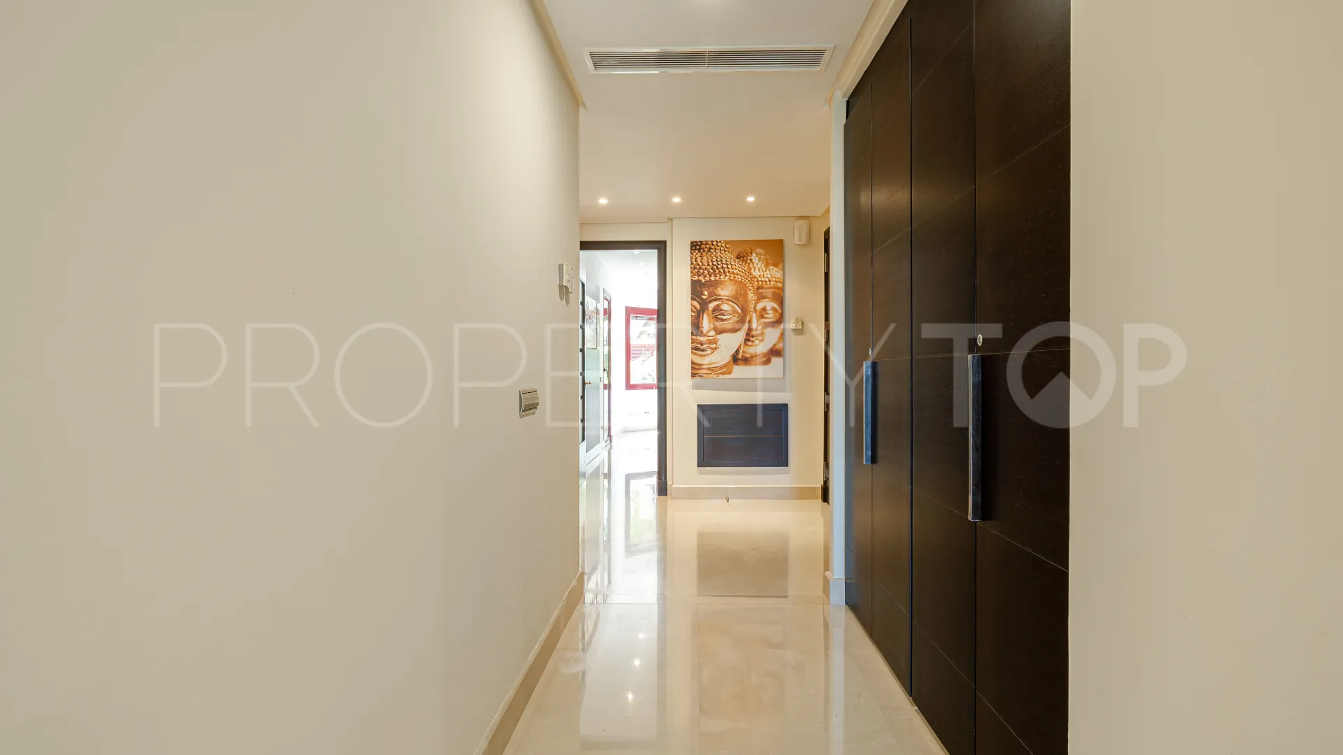 Ground floor apartment with 2 bedrooms for sale in Malibu