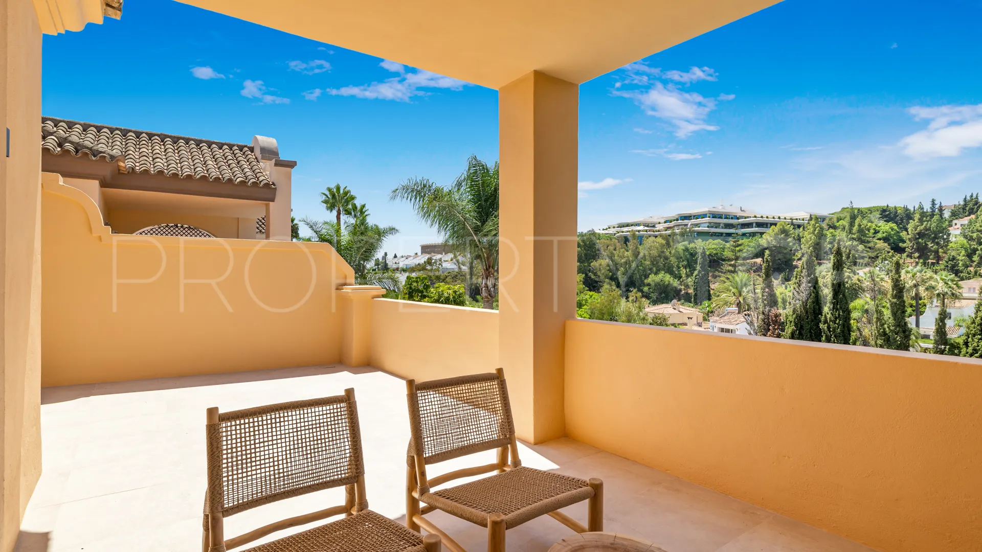 Villa with 5 bedrooms for sale in La Alzambra