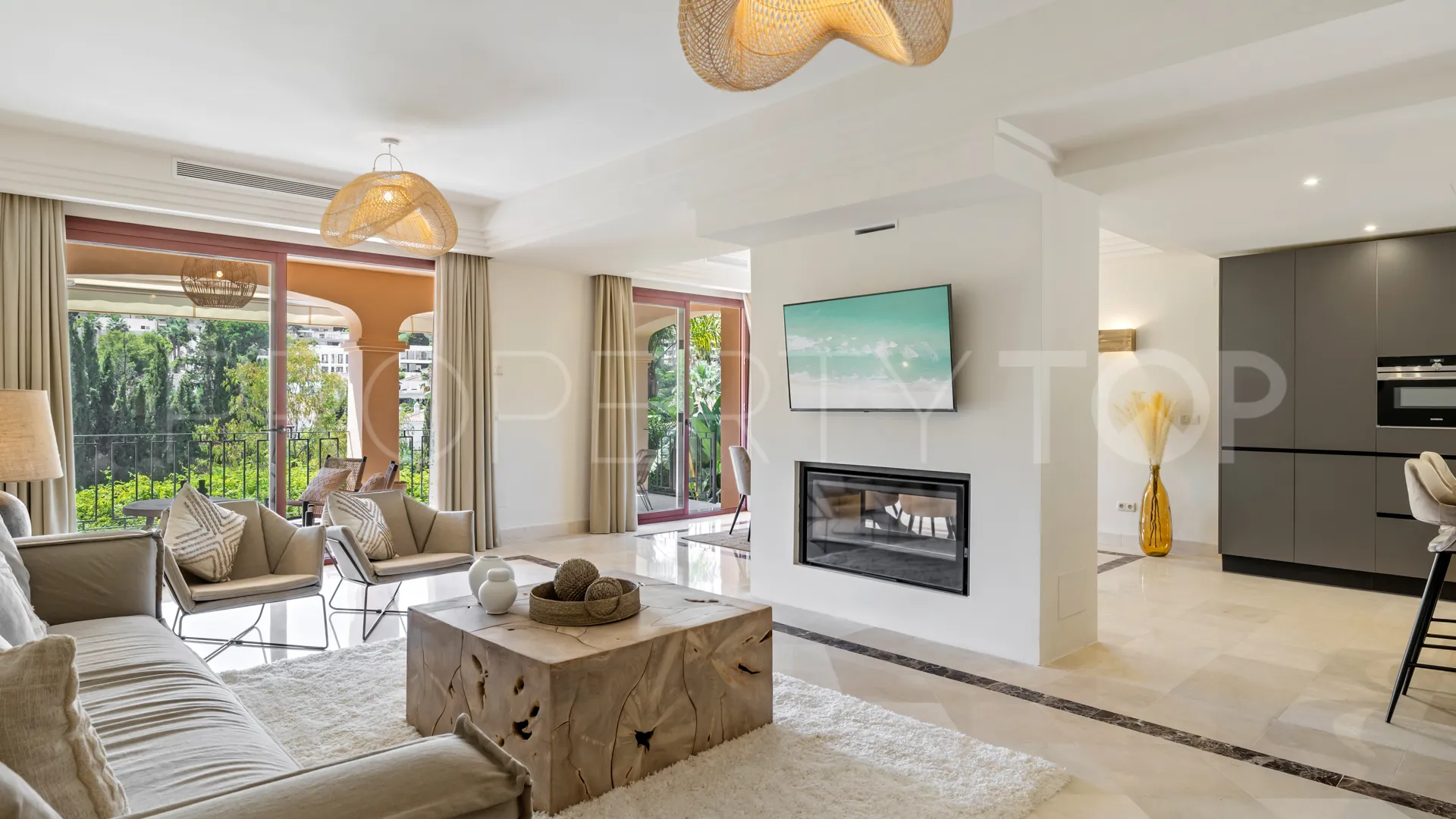 Villa with 5 bedrooms for sale in La Alzambra