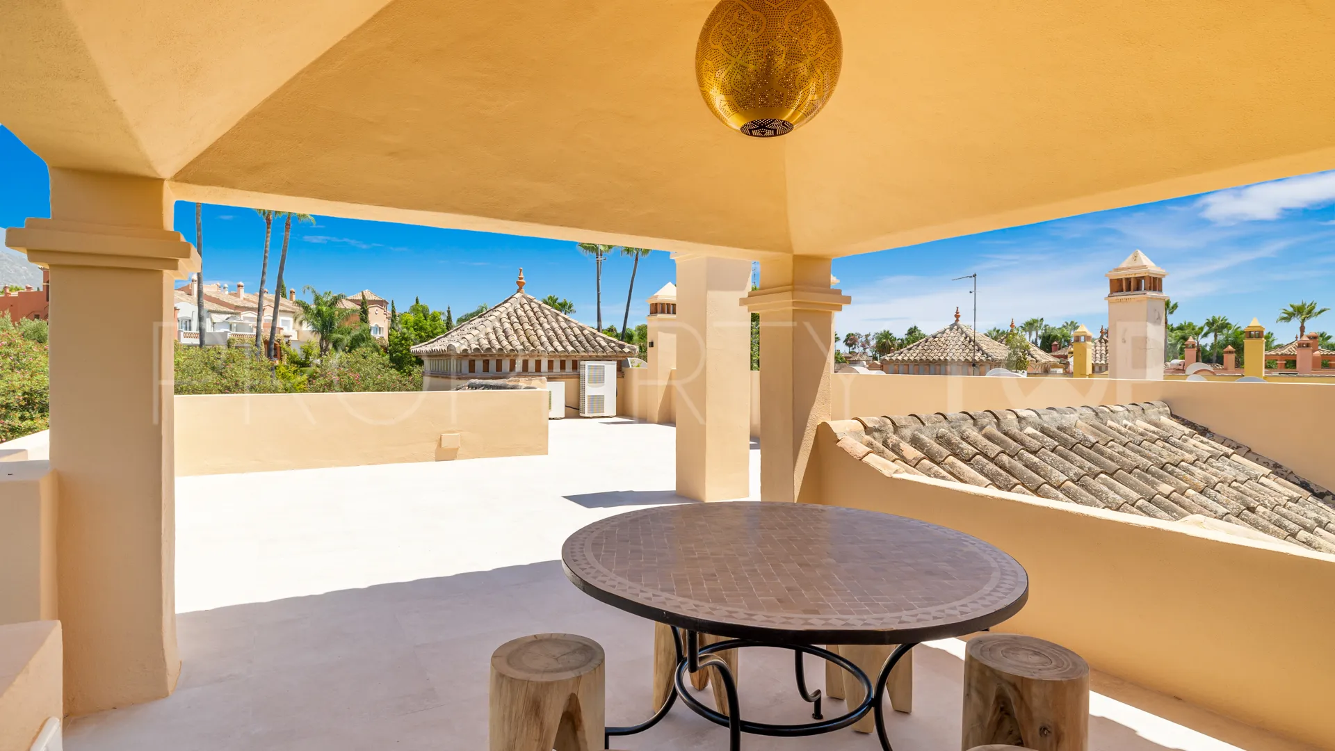 Villa with 5 bedrooms for sale in La Alzambra