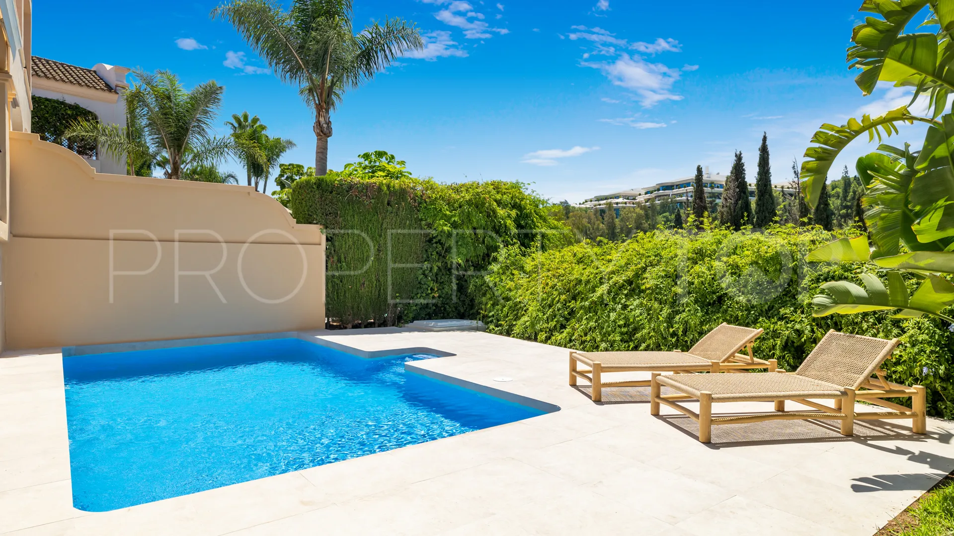 Villa with 5 bedrooms for sale in La Alzambra