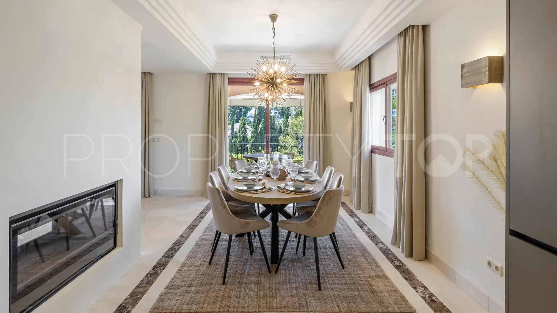 Villa with 5 bedrooms for sale in La Alzambra