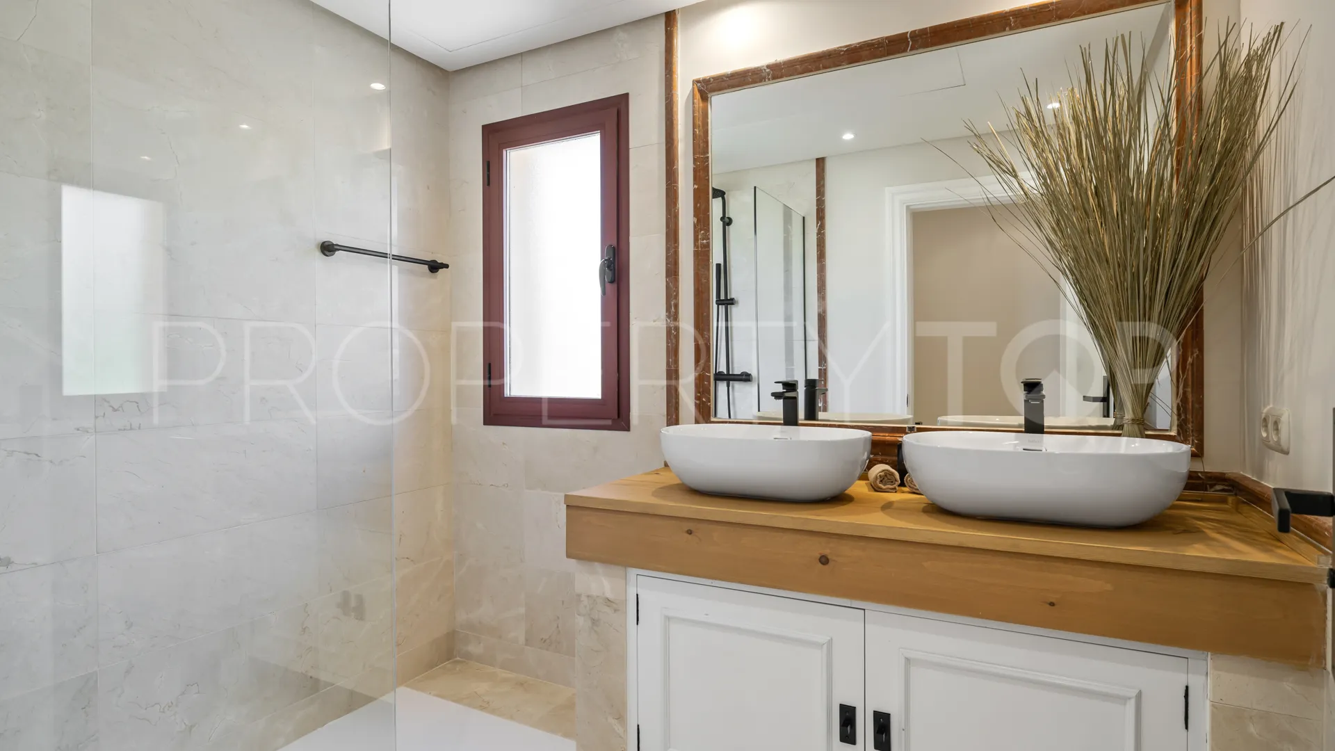 Villa with 5 bedrooms for sale in La Alzambra