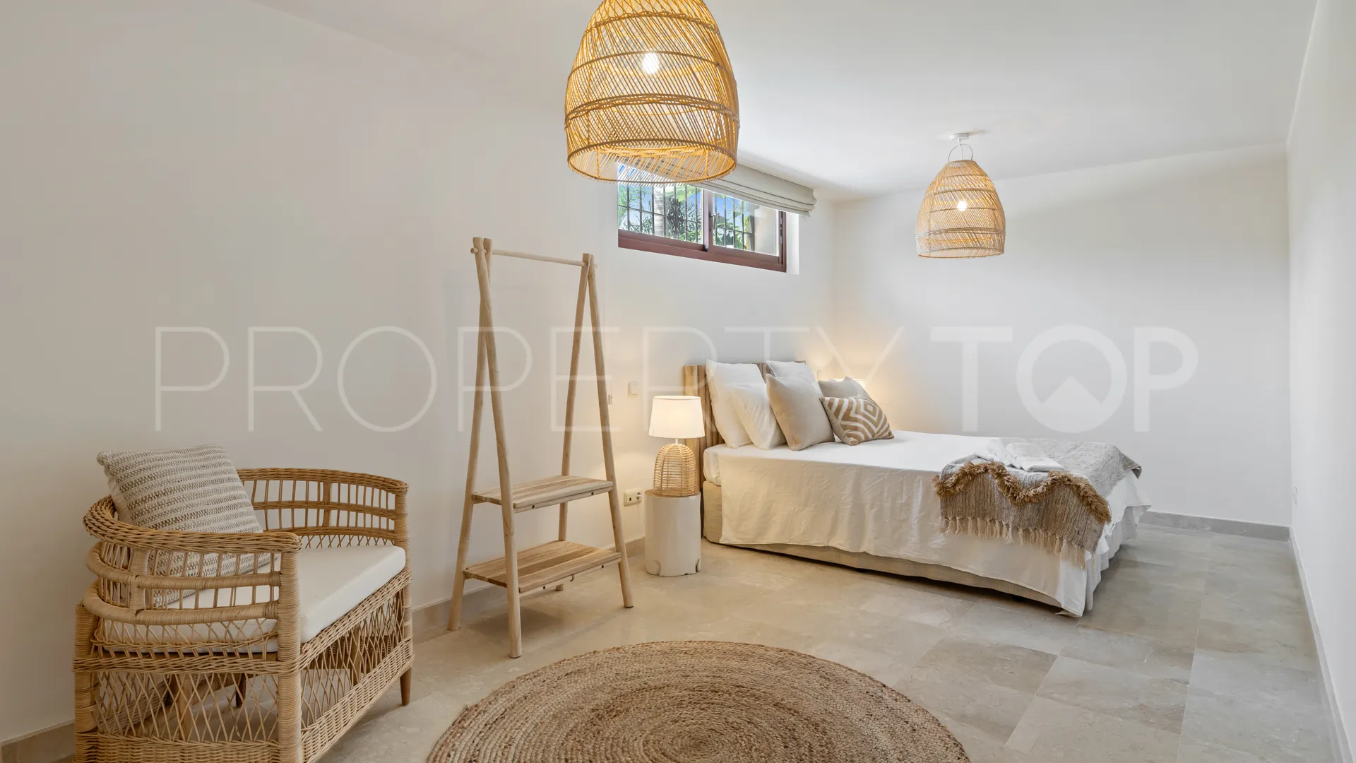 Villa with 5 bedrooms for sale in La Alzambra