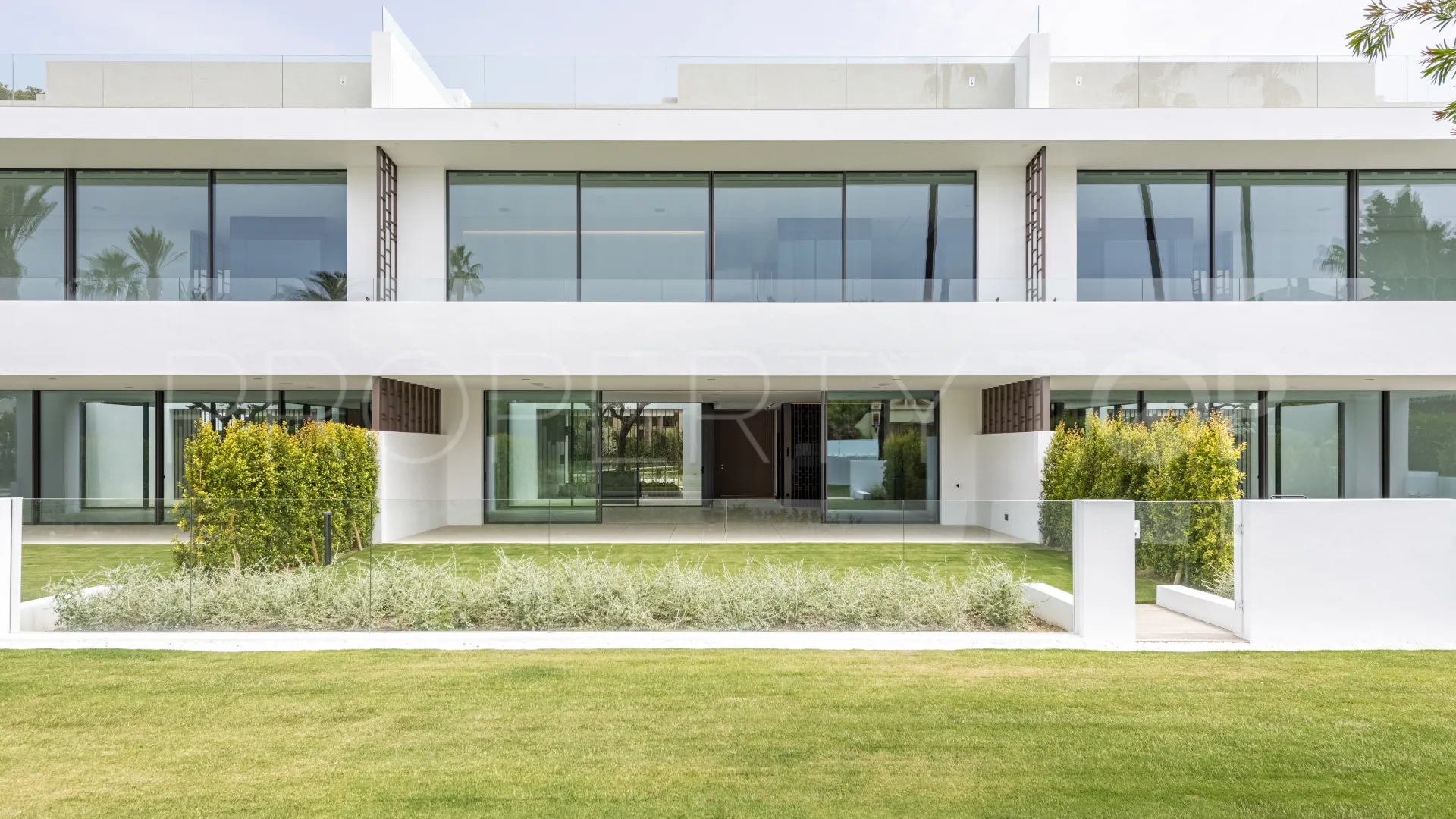 4 bedrooms villa in Vilas 6 for sale