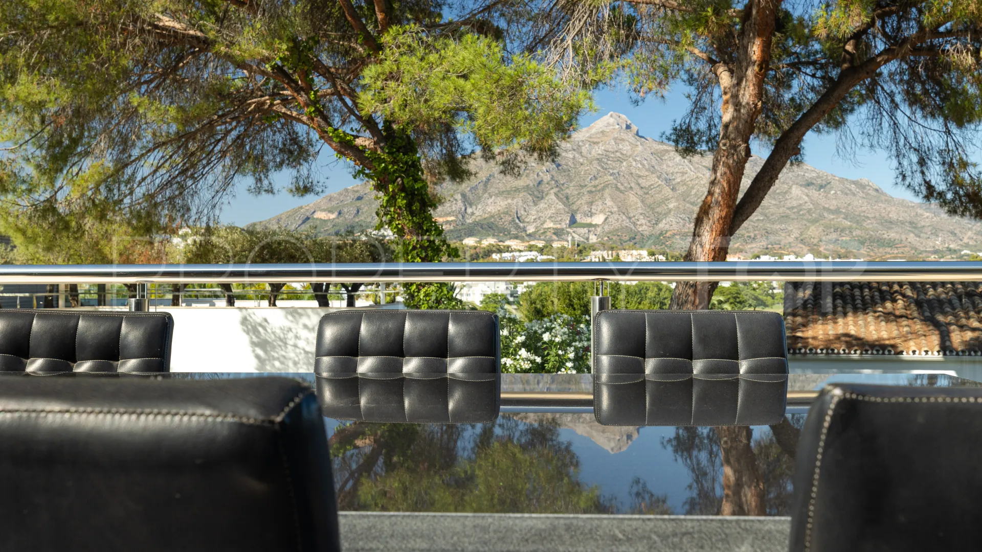 For sale Las Brisas 7 bedrooms villa