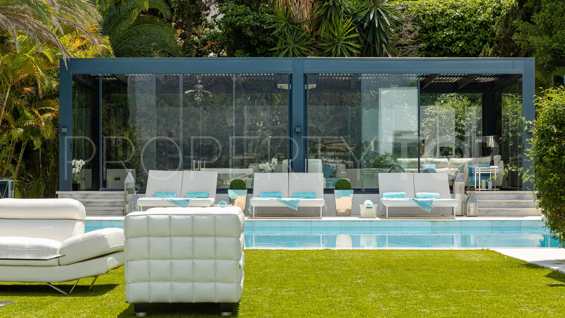 For sale Las Brisas 7 bedrooms villa