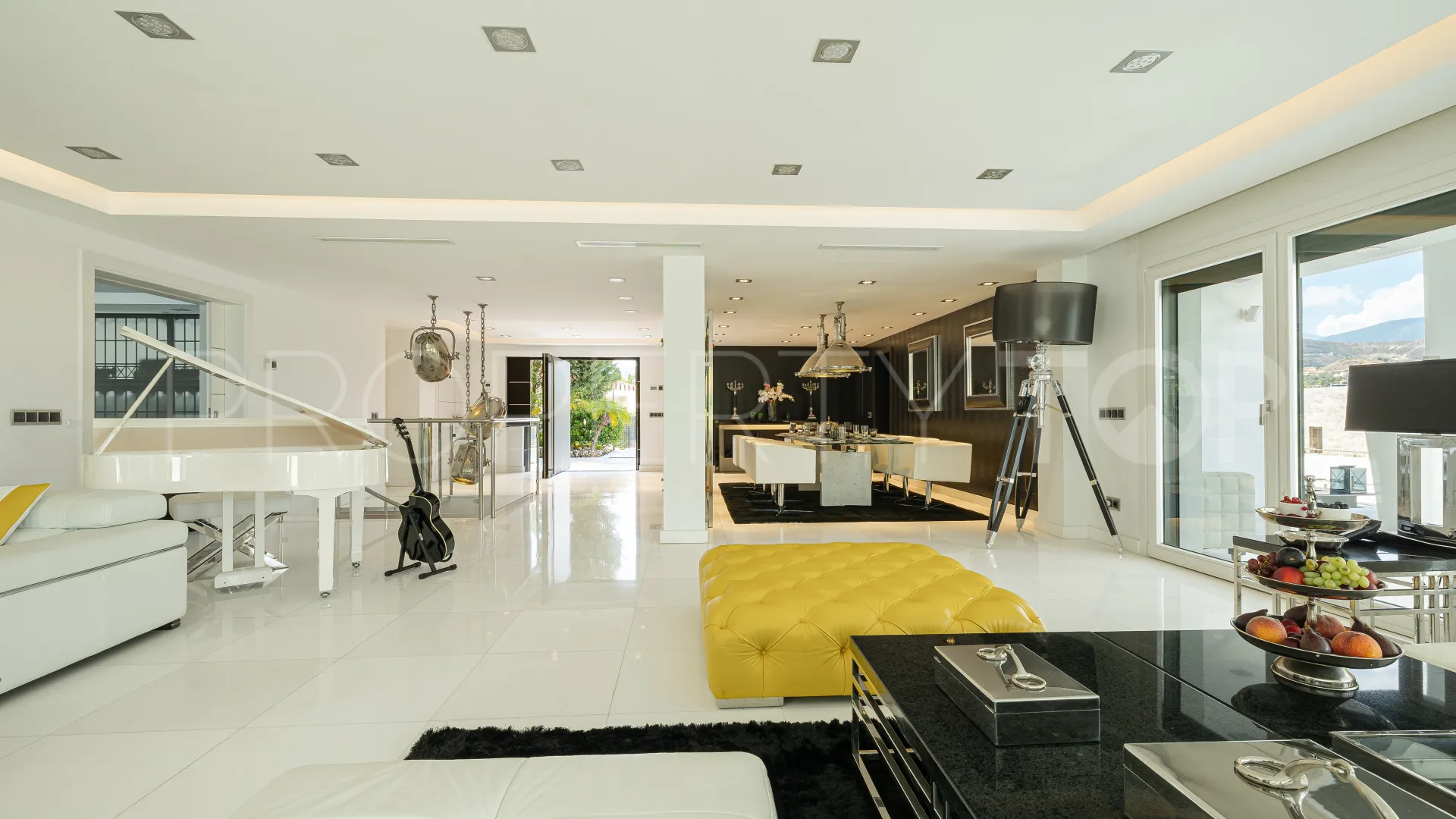 For sale Las Brisas 7 bedrooms villa