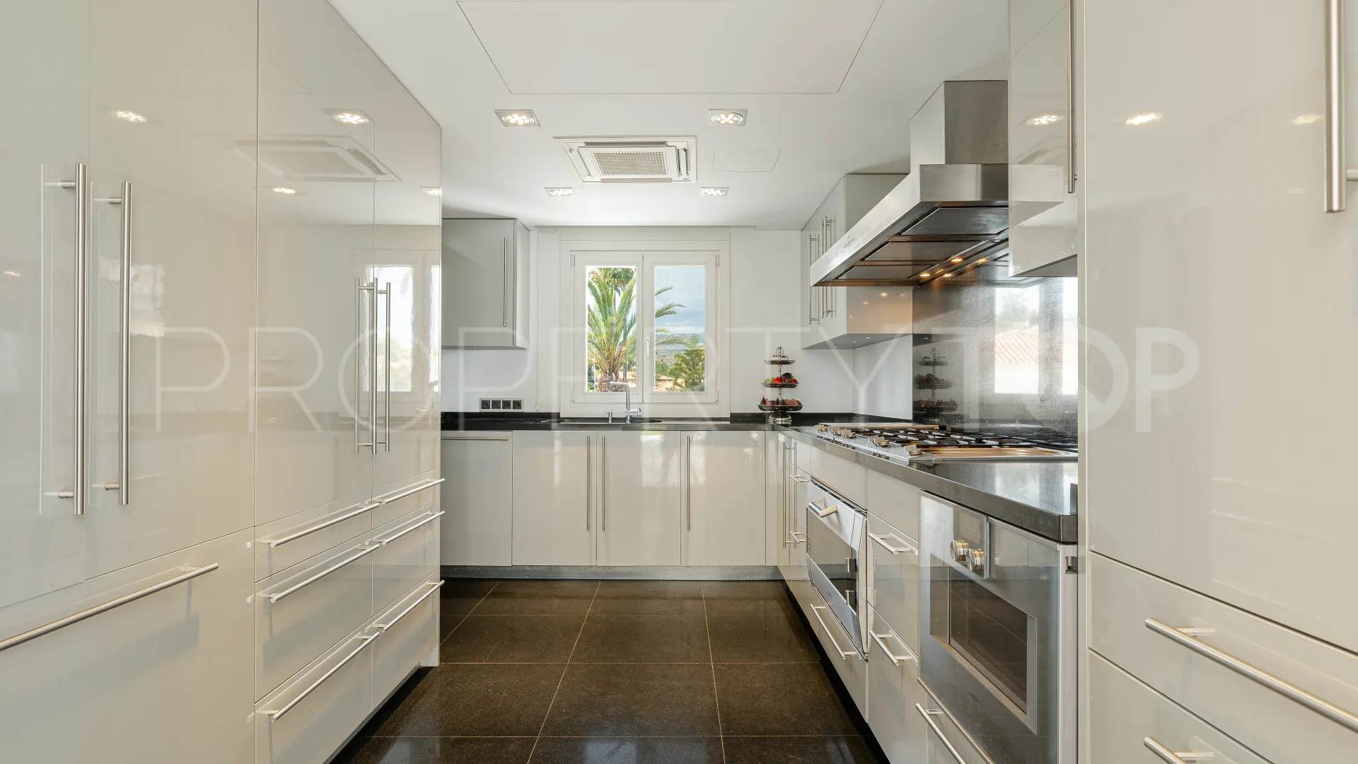 For sale Las Brisas 7 bedrooms villa