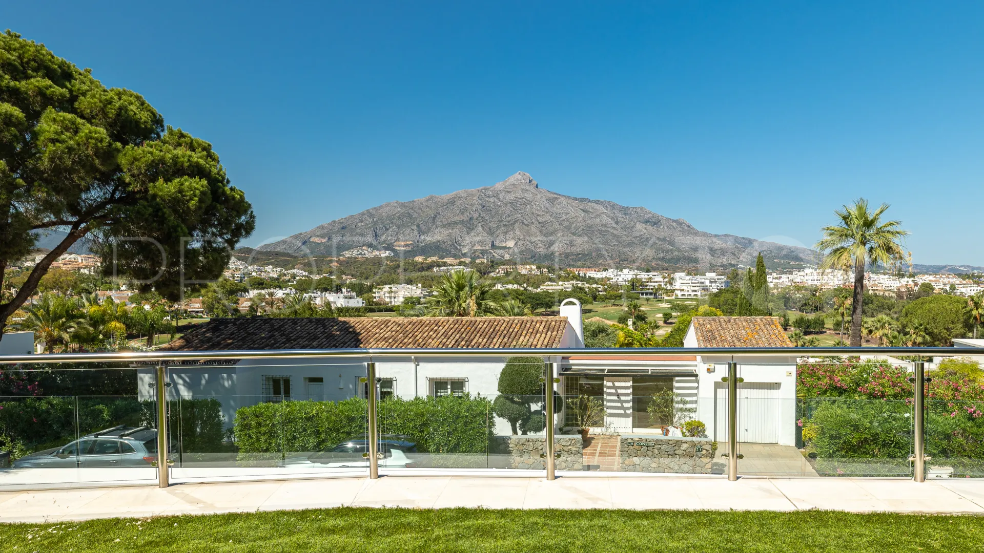 For sale Las Brisas 7 bedrooms villa