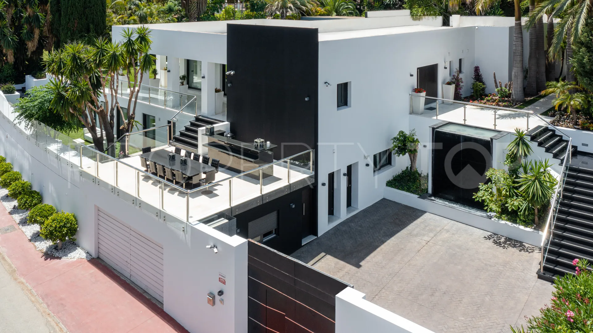 For sale Las Brisas 7 bedrooms villa