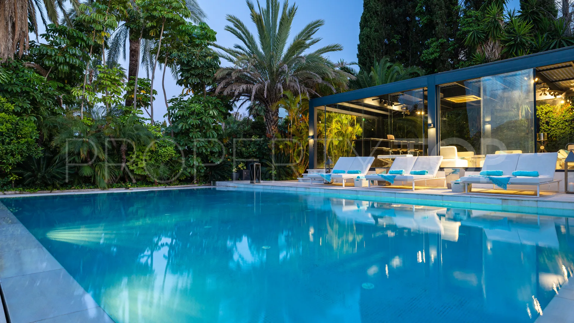 For sale Las Brisas 7 bedrooms villa