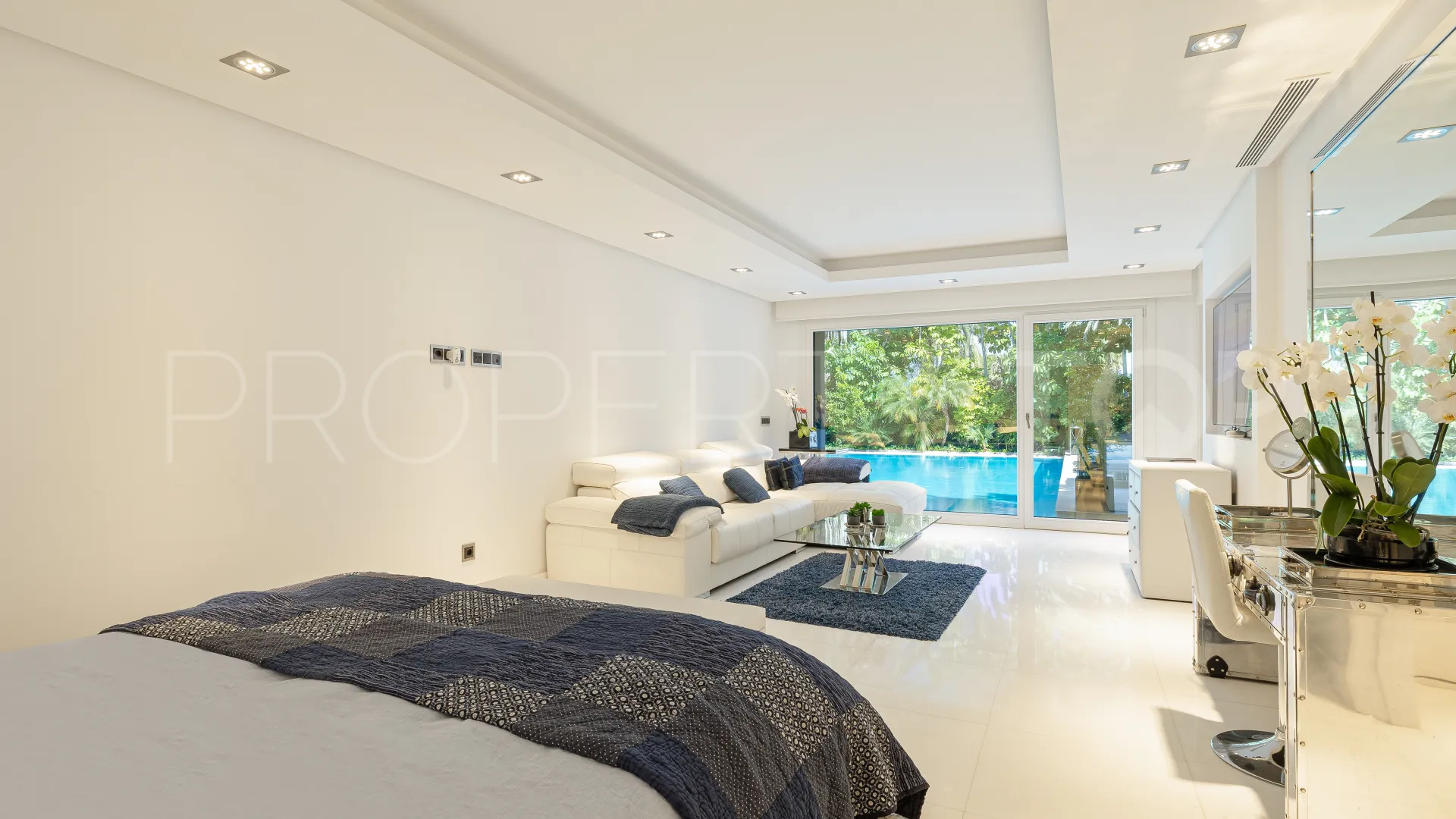 For sale Las Brisas 7 bedrooms villa