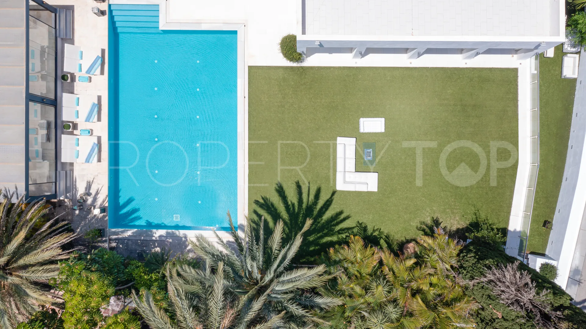 For sale Las Brisas 7 bedrooms villa