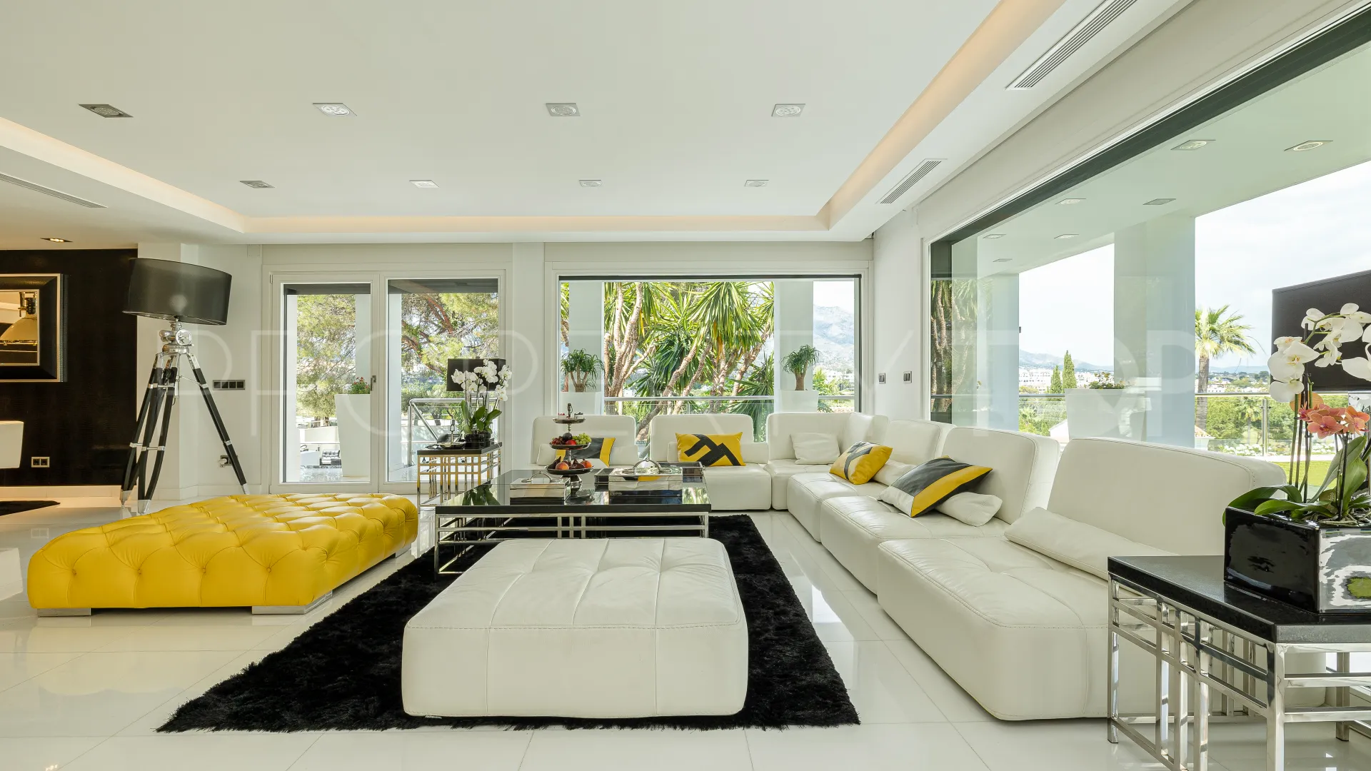 For sale Las Brisas 7 bedrooms villa
