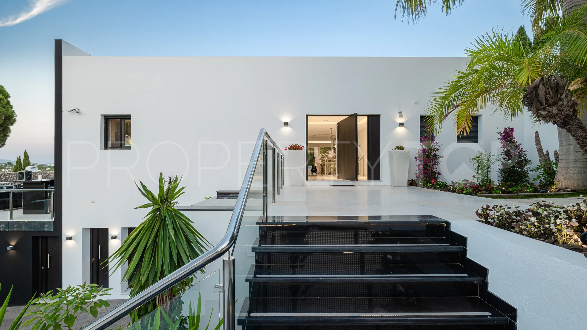 For sale Las Brisas 7 bedrooms villa