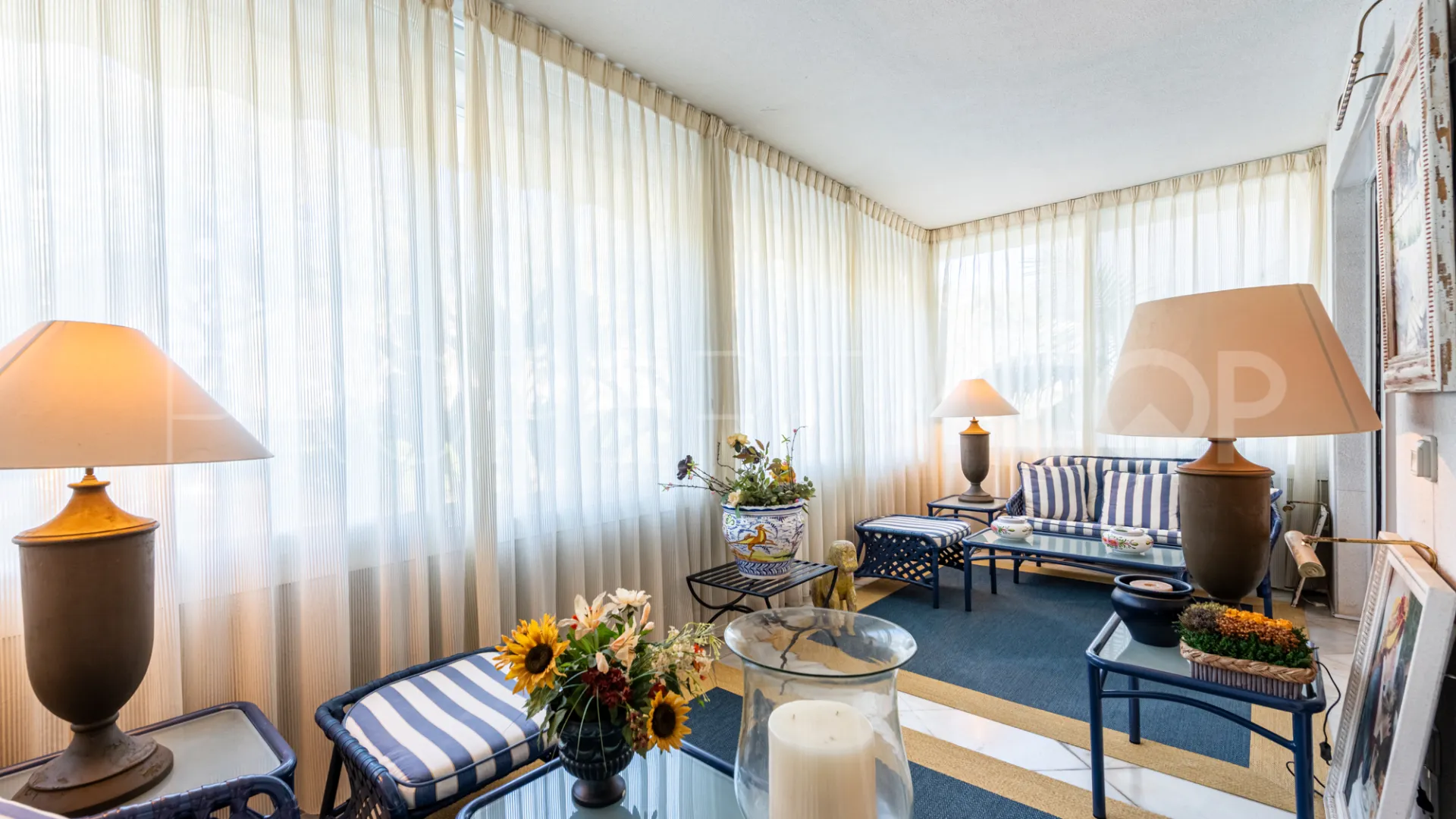 Apartamento planta baja en venta en Los Granados