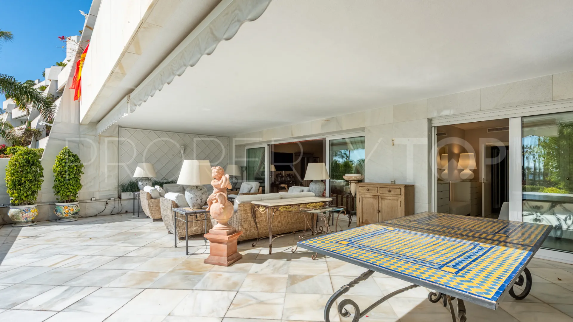 Apartamento planta baja en venta en Los Granados
