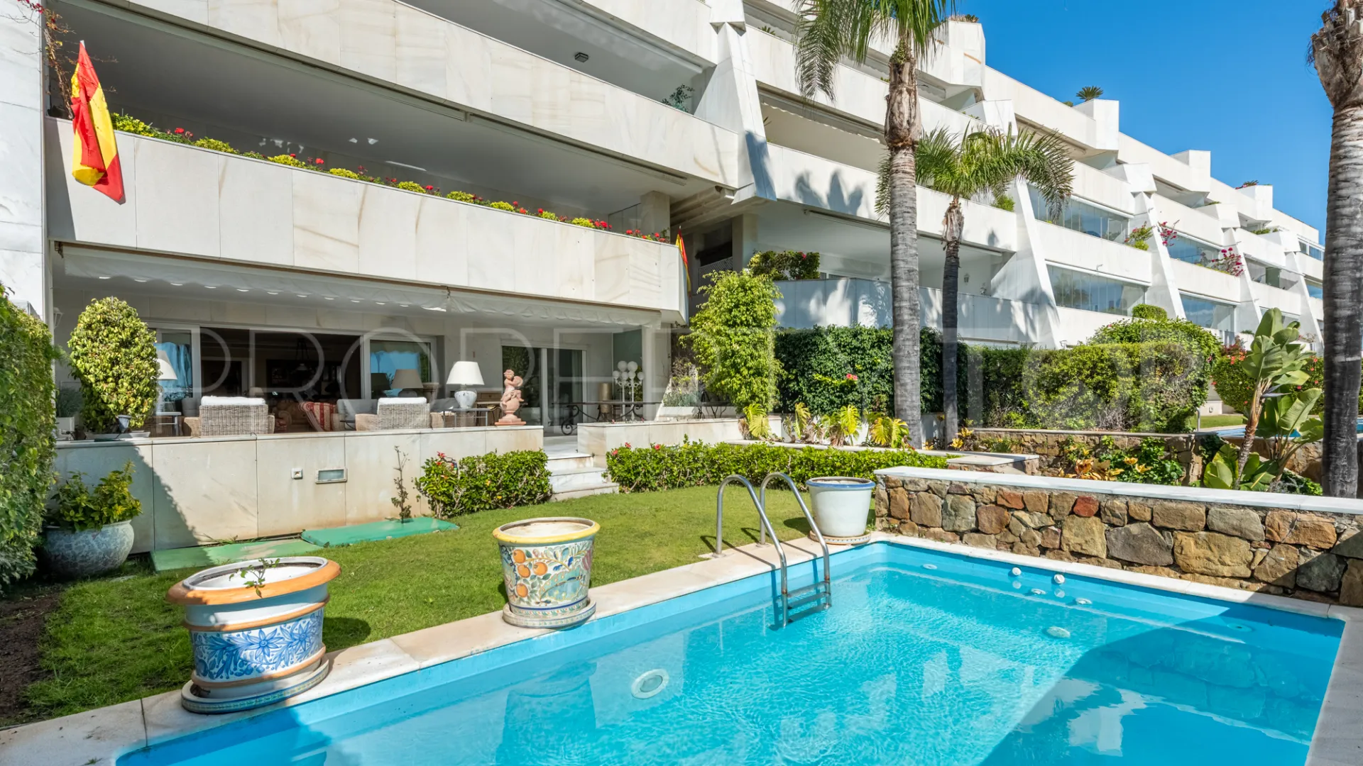 Apartamento planta baja en venta en Los Granados