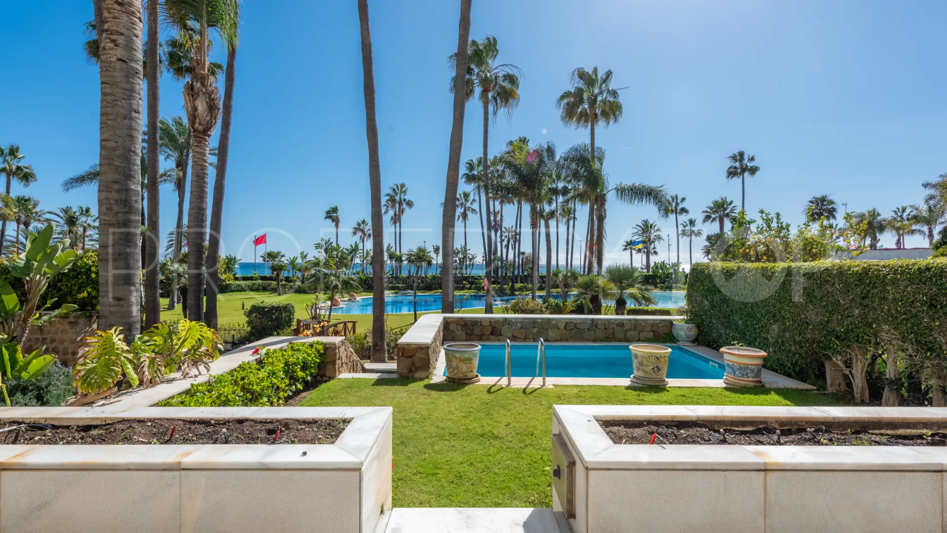 Apartamento planta baja en venta en Los Granados