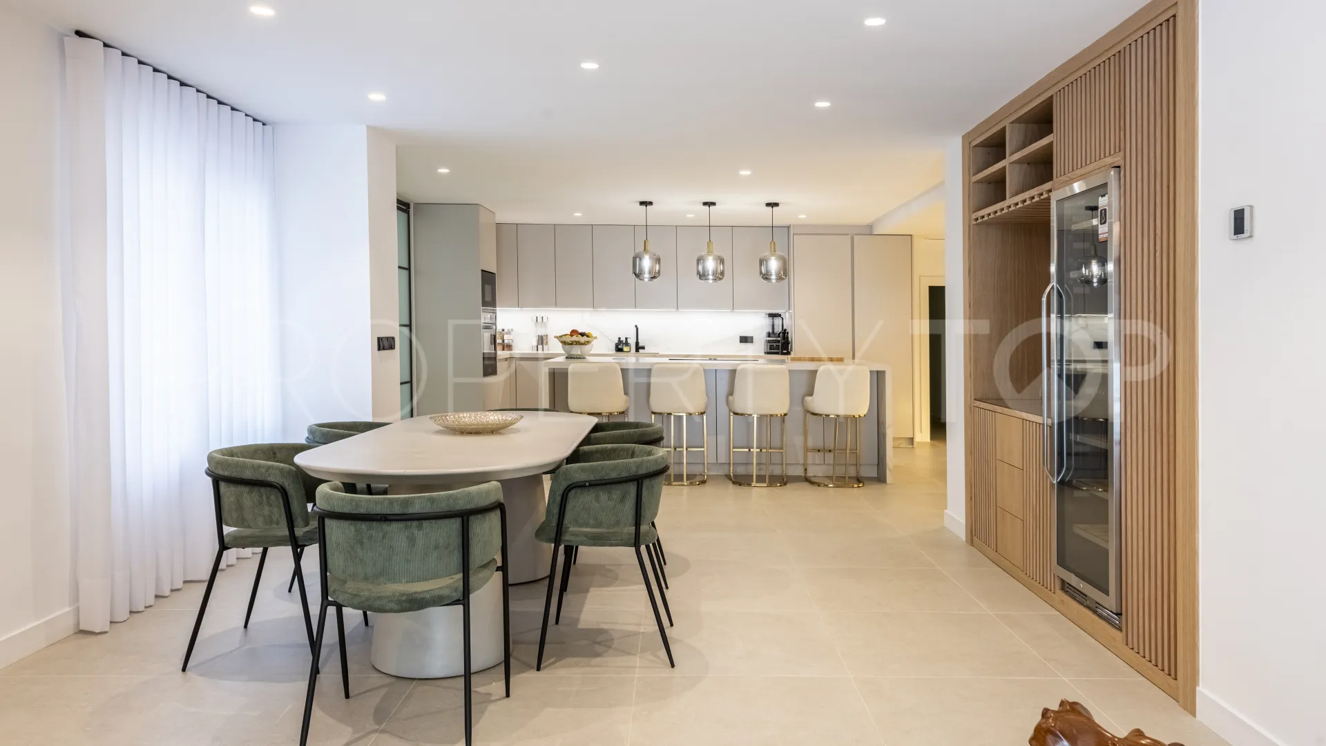 Apartamento en venta en Kings Hills