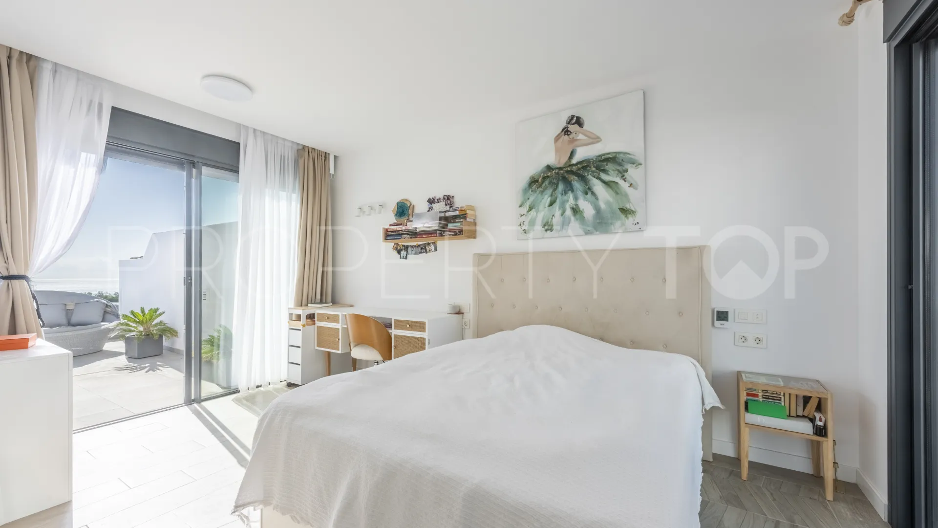 Town house for sale in The Cape