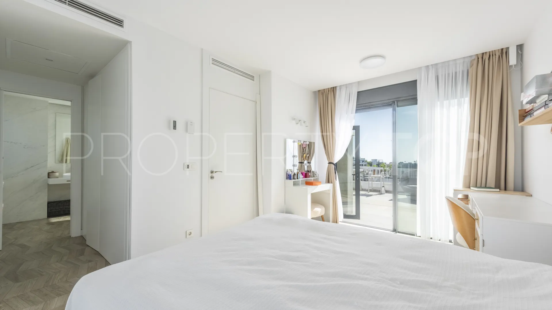 Town house for sale in The Cape