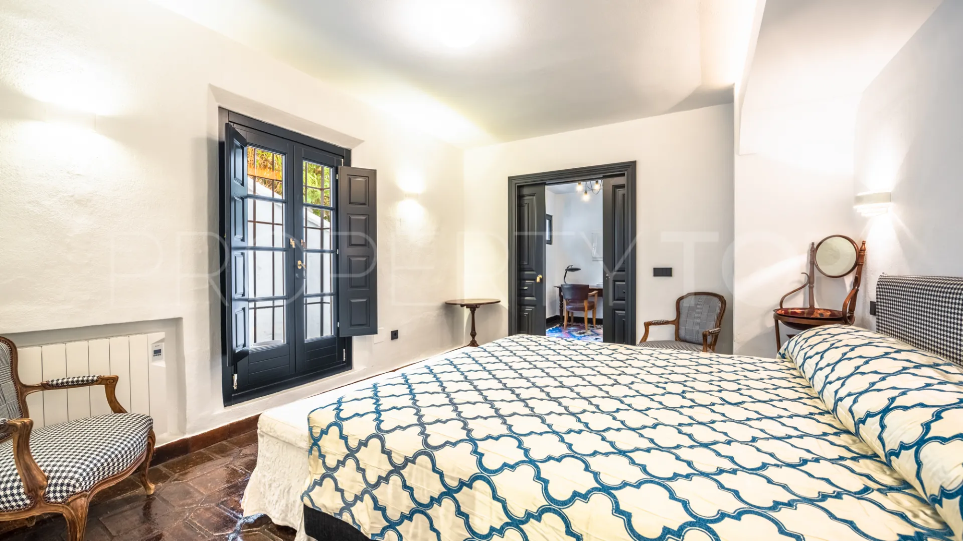 Se vende adosado en Lomas Pueblo