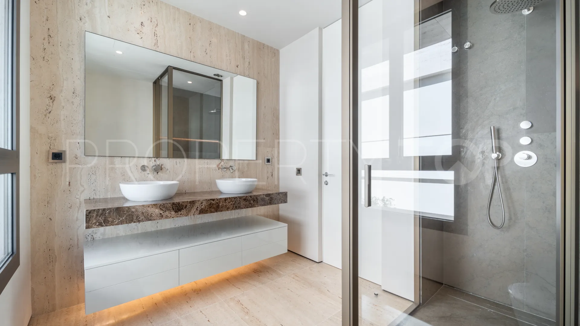 For sale duplex penthouse in Epic Marbella