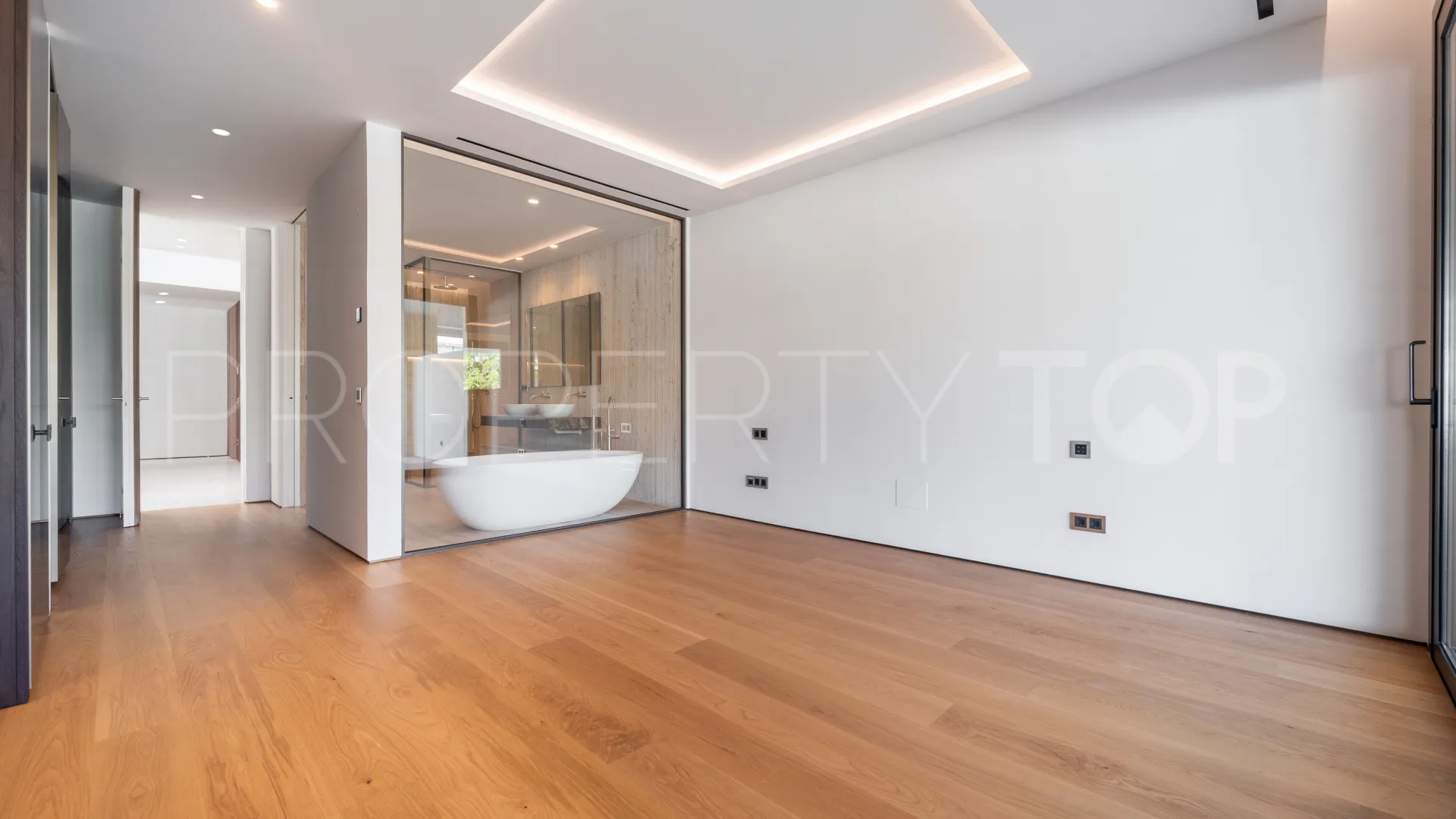 For sale duplex penthouse in Epic Marbella